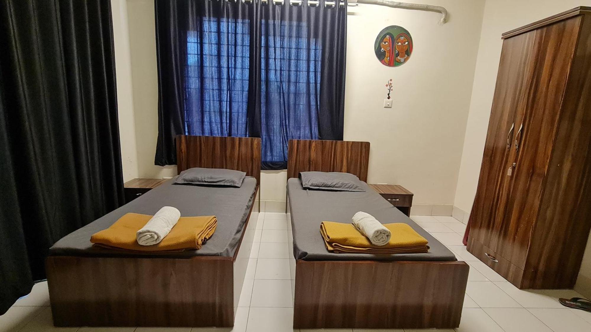 Hostel Rostel Backpackers *