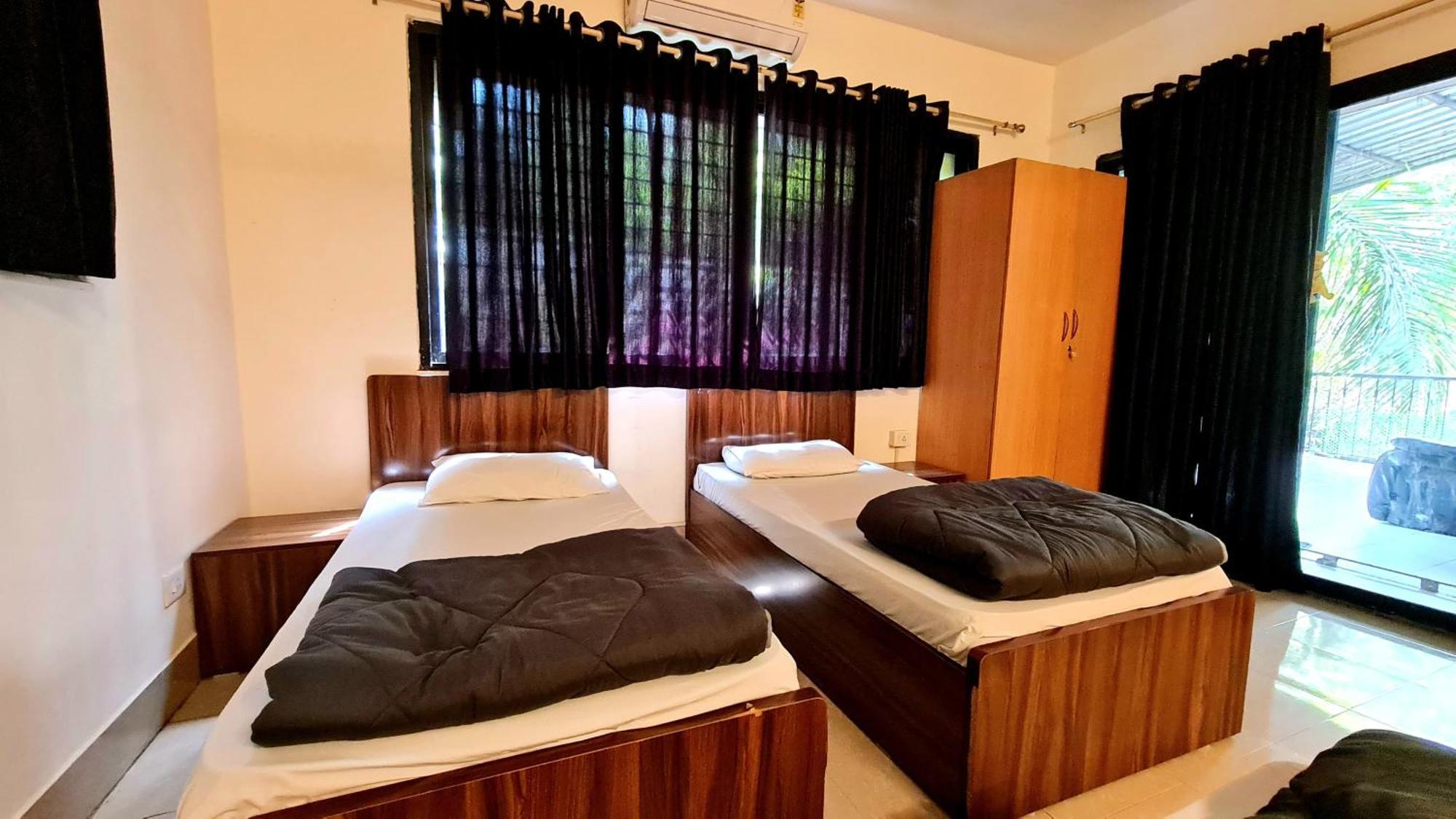 Rostel Backpackers Pune