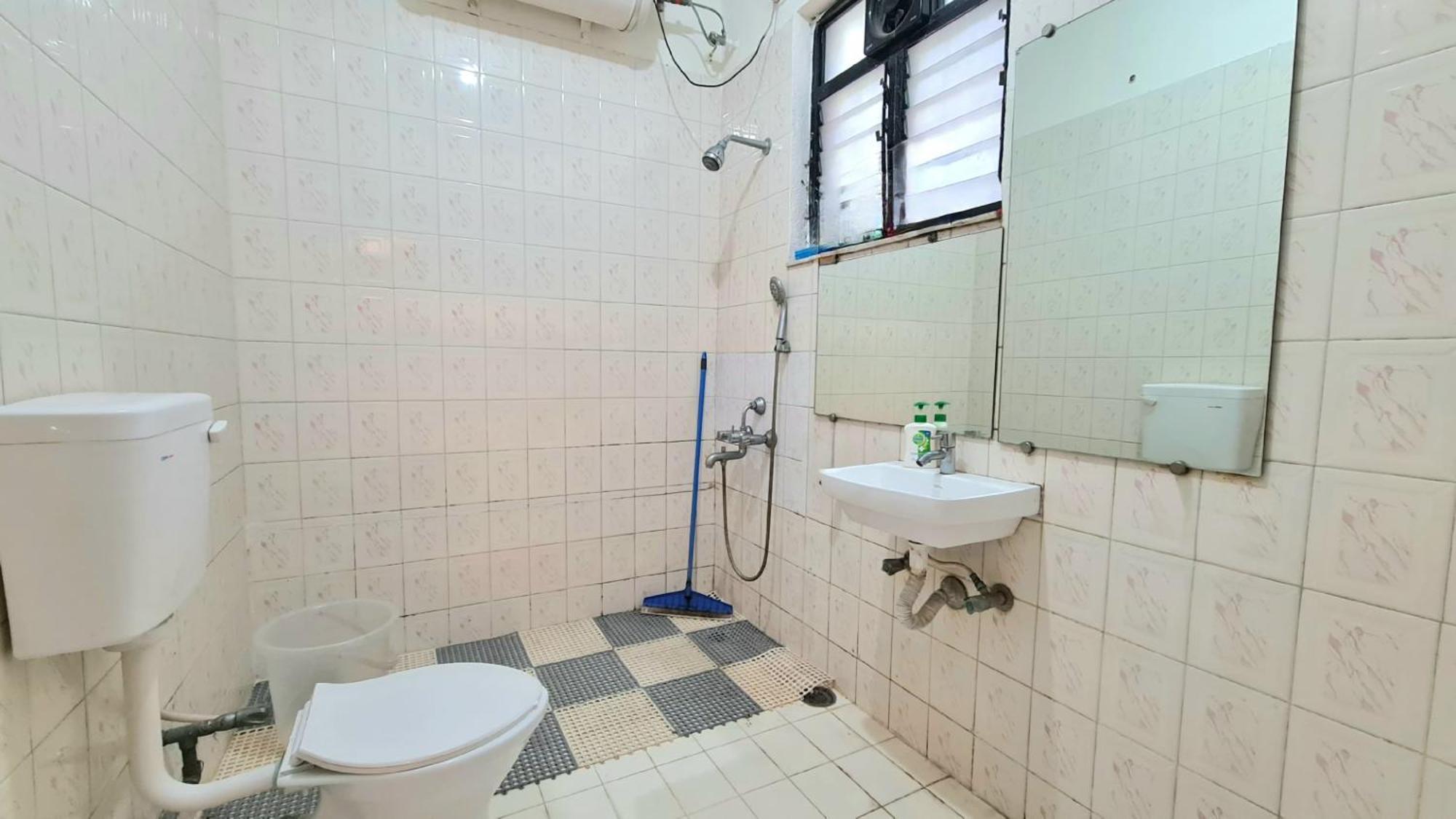 Rostel Backpackers Hostel Pune