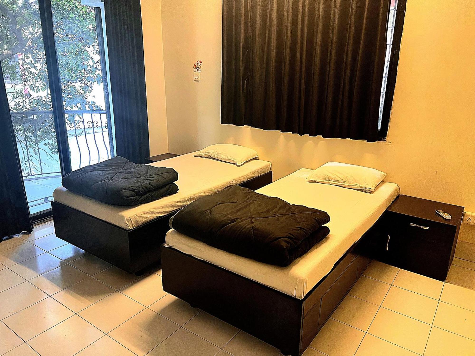 Hostel Rostel Backpackers